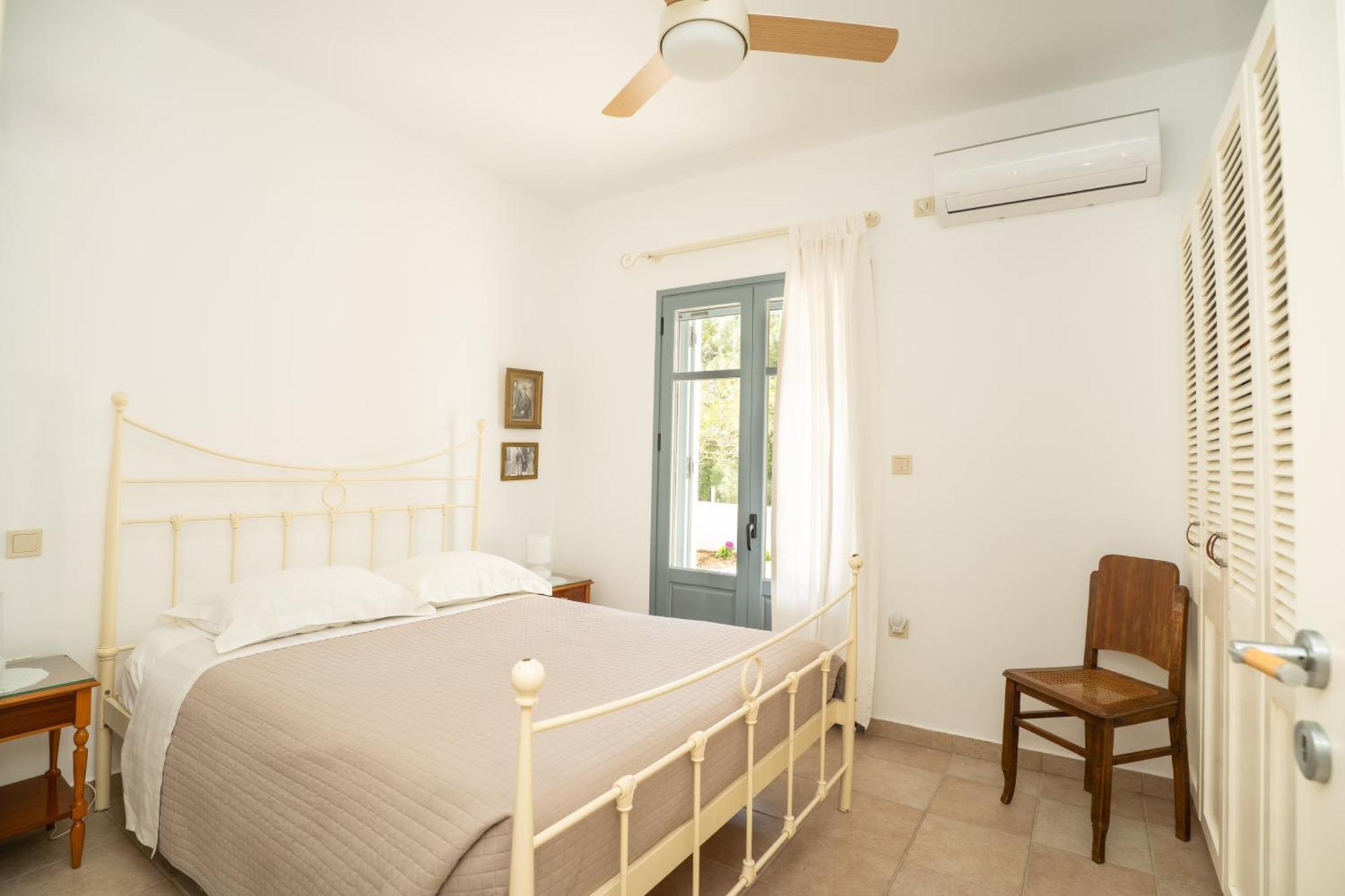 Semini Villa Myrties Екстериор снимка