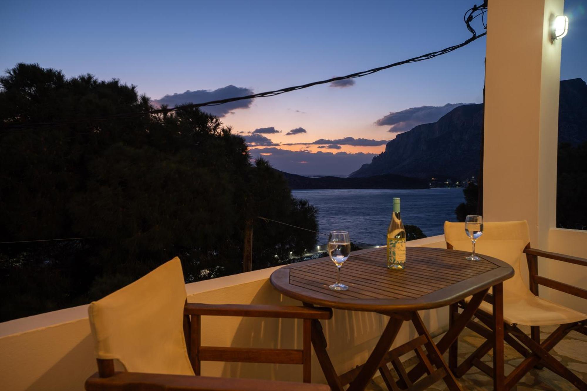 Semini Villa Myrties Екстериор снимка